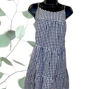 Super cute summer dress!